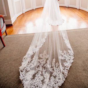 Bridal cathedral veil
